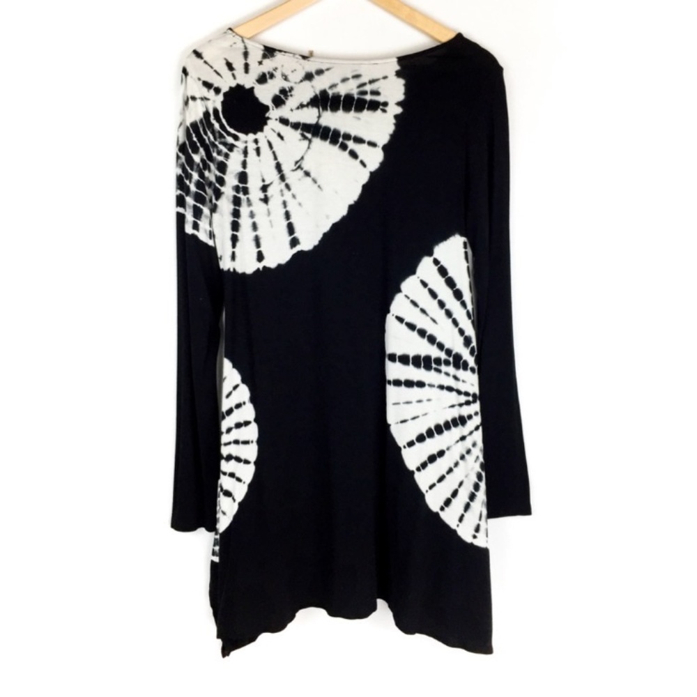 Soft Surroundings Black and White Tunic